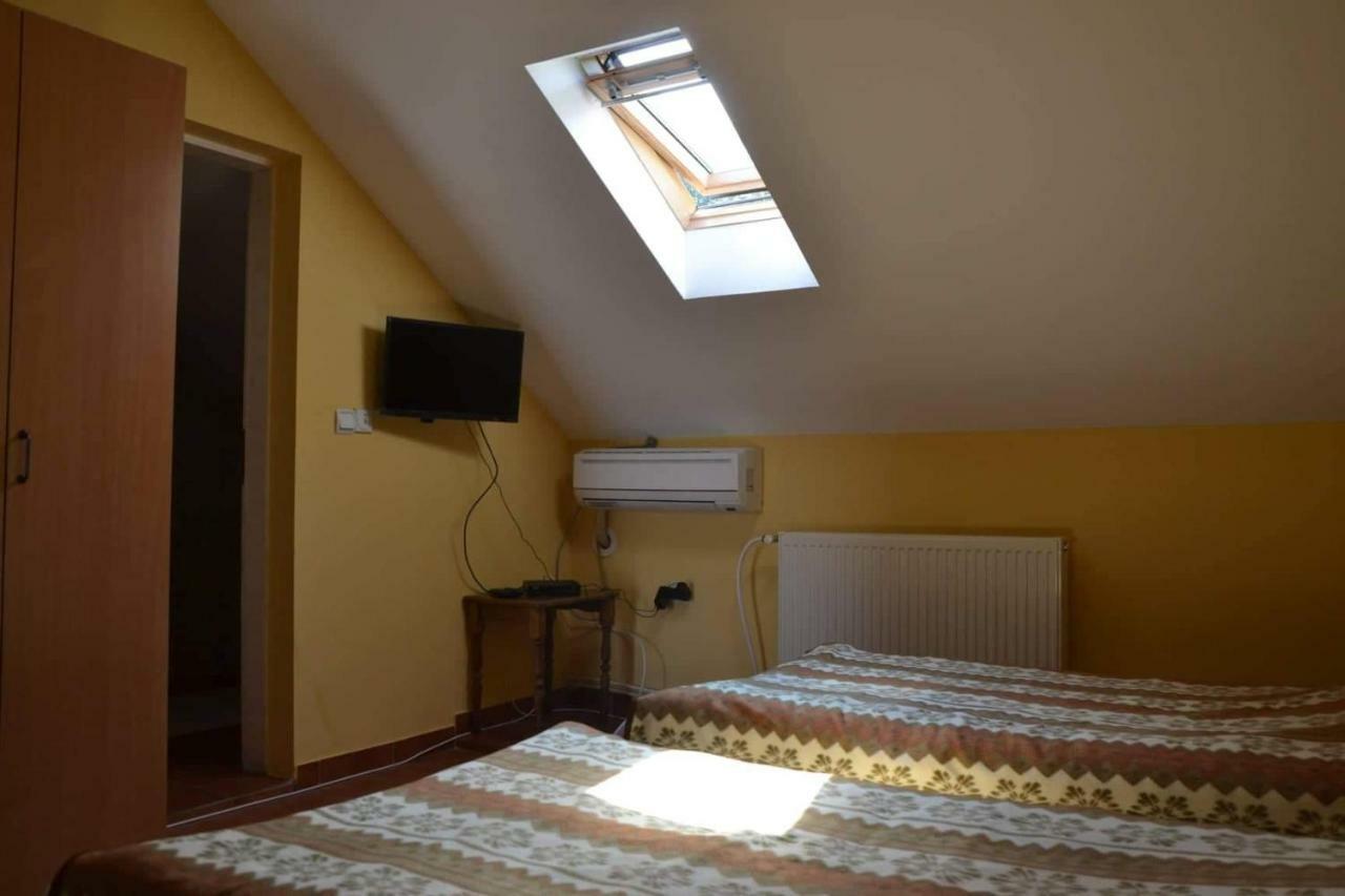 Guest House Bole Vinci Exterior foto