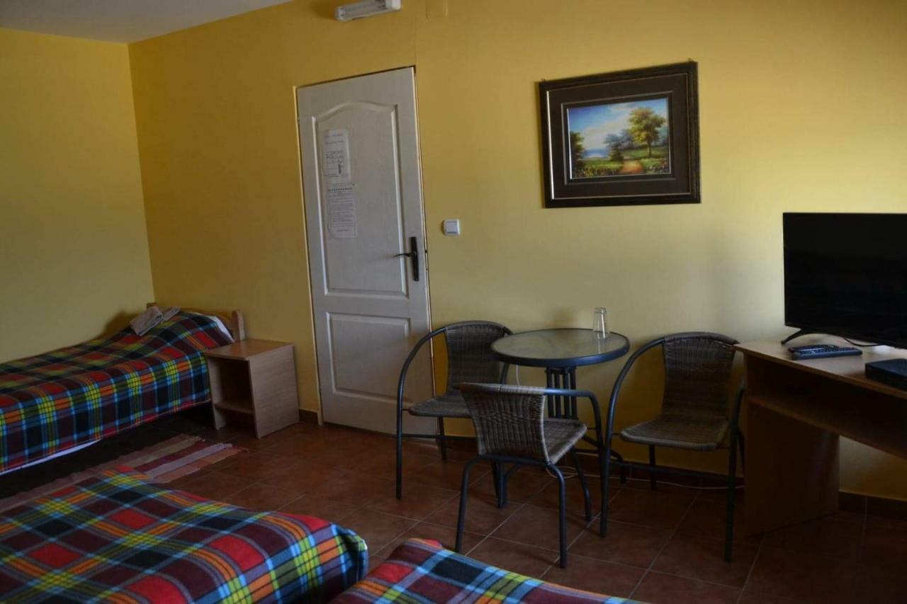 Guest House Bole Vinci Exterior foto